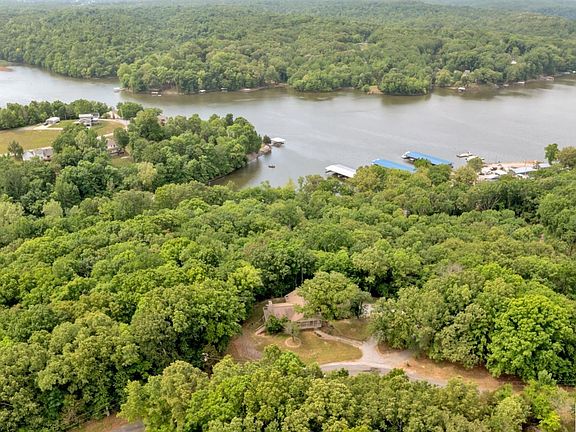 2nd image of 157 Bay Colony Rd
