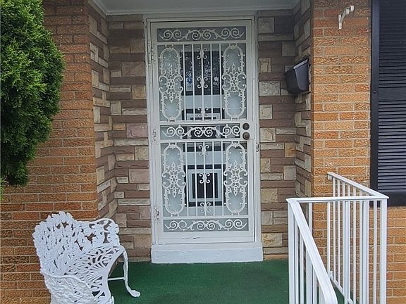 5th image of 4307 Breezewood Ave