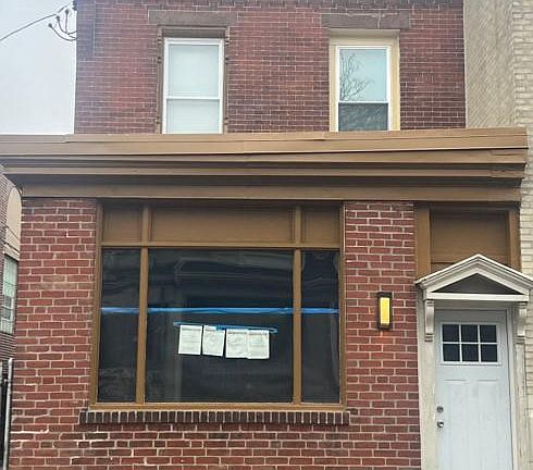 2nd image of 1534 Overington St