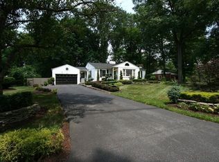 1905 Beechwood Dr, Wilmington, DE 19810