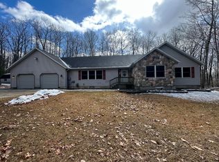 106 Southview Dr, Houghton Lake, MI 48629