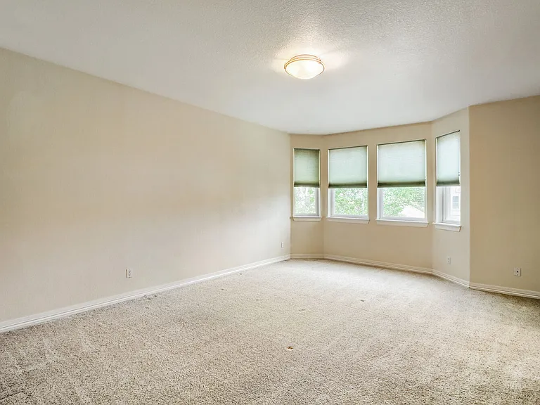 692 Louis Dr #1 — Photo 17