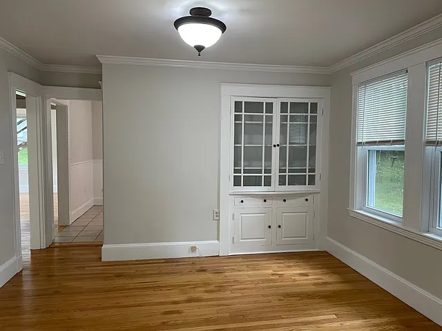 2 bed, 1.0 bath, 1150 sqft, $3,200 — Photo 3