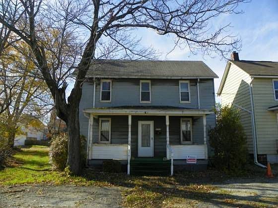 2nd image of 2707 Wilson St