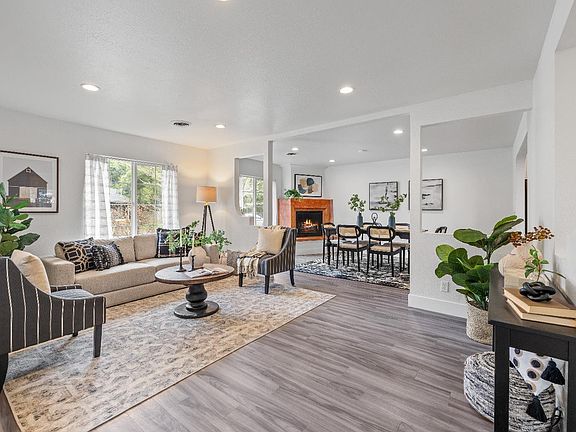 3rd image of 2272 W Park Avenue