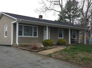 32 Greenbrier Ct, New Bedford, MA 02745