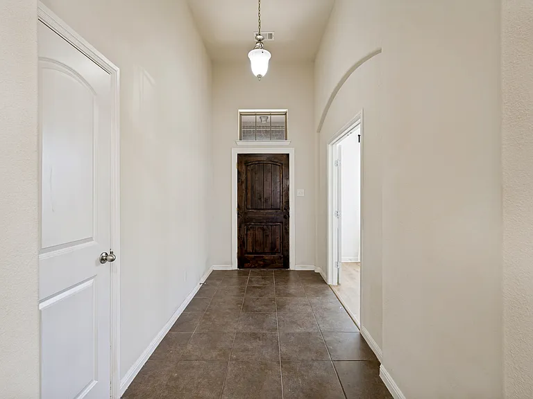 929 Green Coral Dr — Photo 4