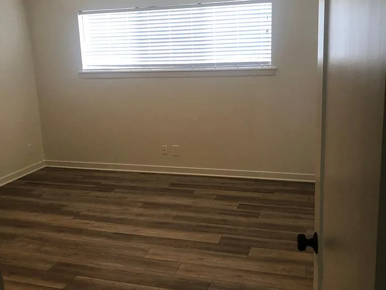 4515 Jefferson St #2 — Photo 10