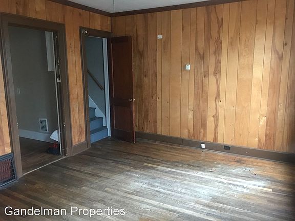2nd image of 131 Clinton Ave