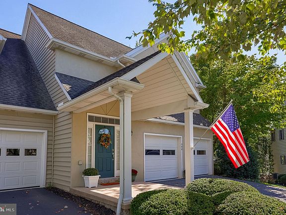 4th image of 308 Wendover Way