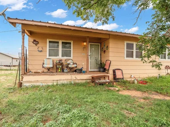 203 E Bird St, Westbrook, TX 79565