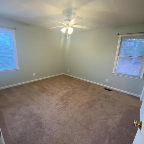 5051 Waterford Dr — Photo 13