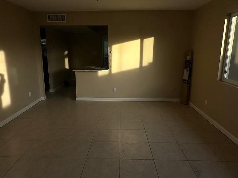 919 E Tuckey Ln #3 — Photo 14