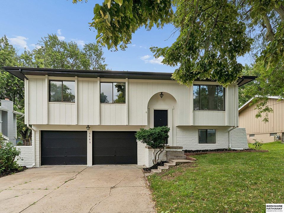 1st image of 5085 S 105th St
