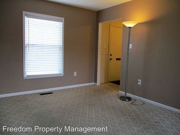 4th image of 7512 Campbell Ct