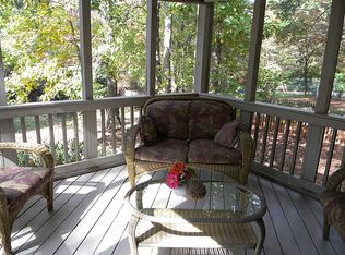 197 Hounds Run, Forest, VA 24551
