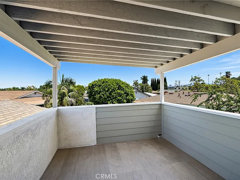 822 E Borchard Ave — Photo 20