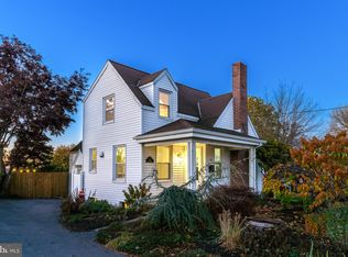 114 N 11th St, Akron, PA
