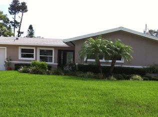 10325 Hetrick Cir E, Largo, FL 33774