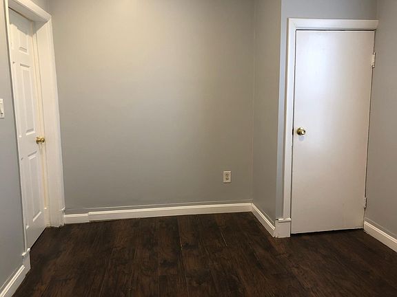 5th image of 233 Southern Artery Unit 1