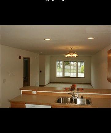 4th image of 2808 Everett Ave #B