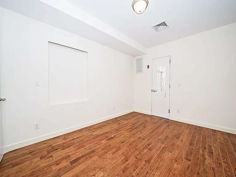 50 Jefferson St #1B — Photo 5