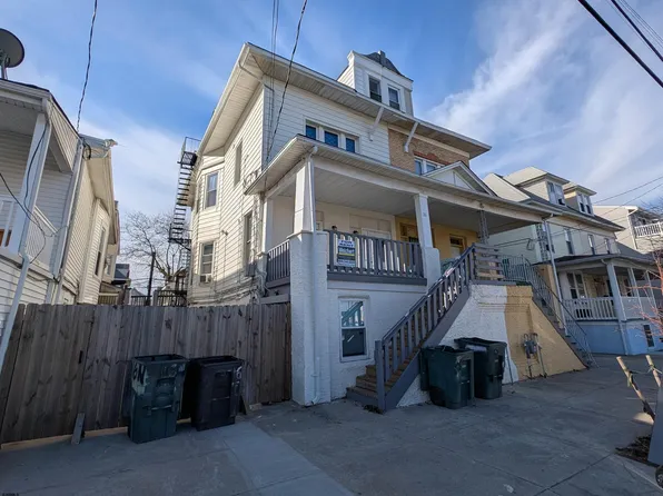 16 N Iowa Ave, Atlantic City, NJ 08401