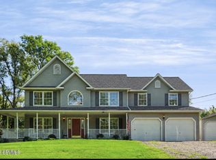 3036 Pleasant View Rd, New Columbia, PA 17856