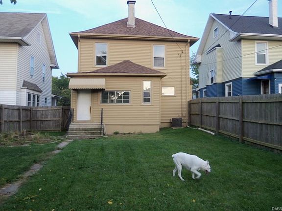 3rd image of 649 Bowen St