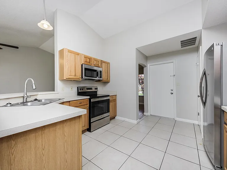 2854 Camomile Dr — Photo 7