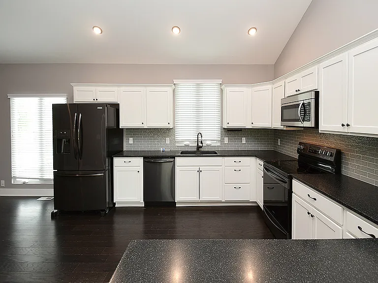 4004 N 162nd Ave — Photo 16