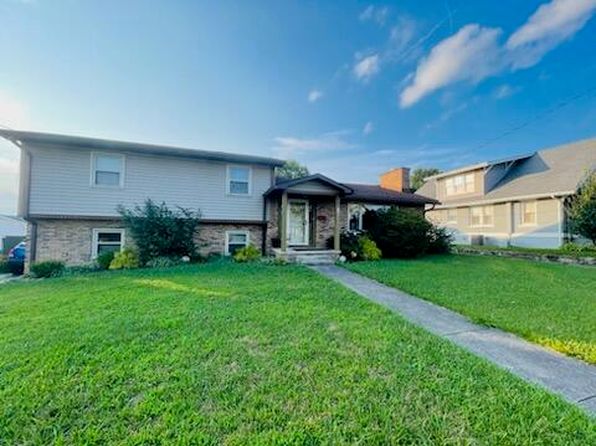 437 E Main St, Oak Hill, WV 25901