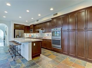 306 Ultimo Ave, Long Beach, CA 90814