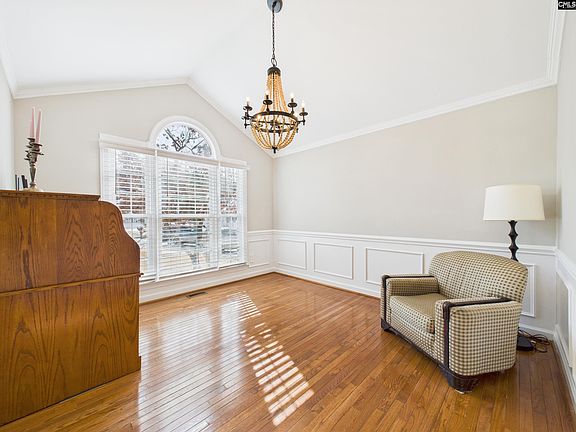 3rd image of 20 Overcup Ct