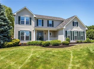 5061 Terrell Ln, Sheffield Village, OH 44054