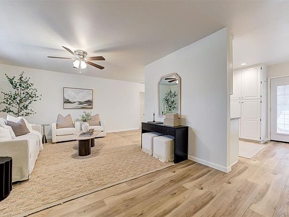 3rd image of 6104 Kingston Rd