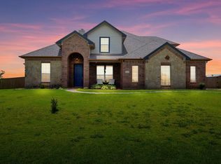 1461 Harvest Ln, Nevada, TX 75173