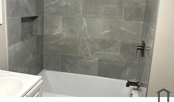 4 bed, $3,350 — Photo 2