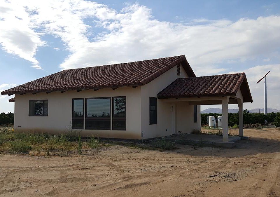 Exterior (2020)