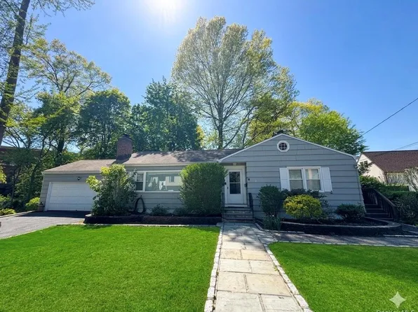 21 Benedict Road, White Plains, NY 10607