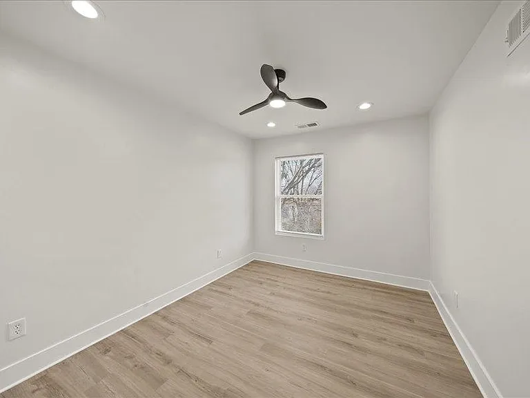919 S Noland Rd — Photo 11