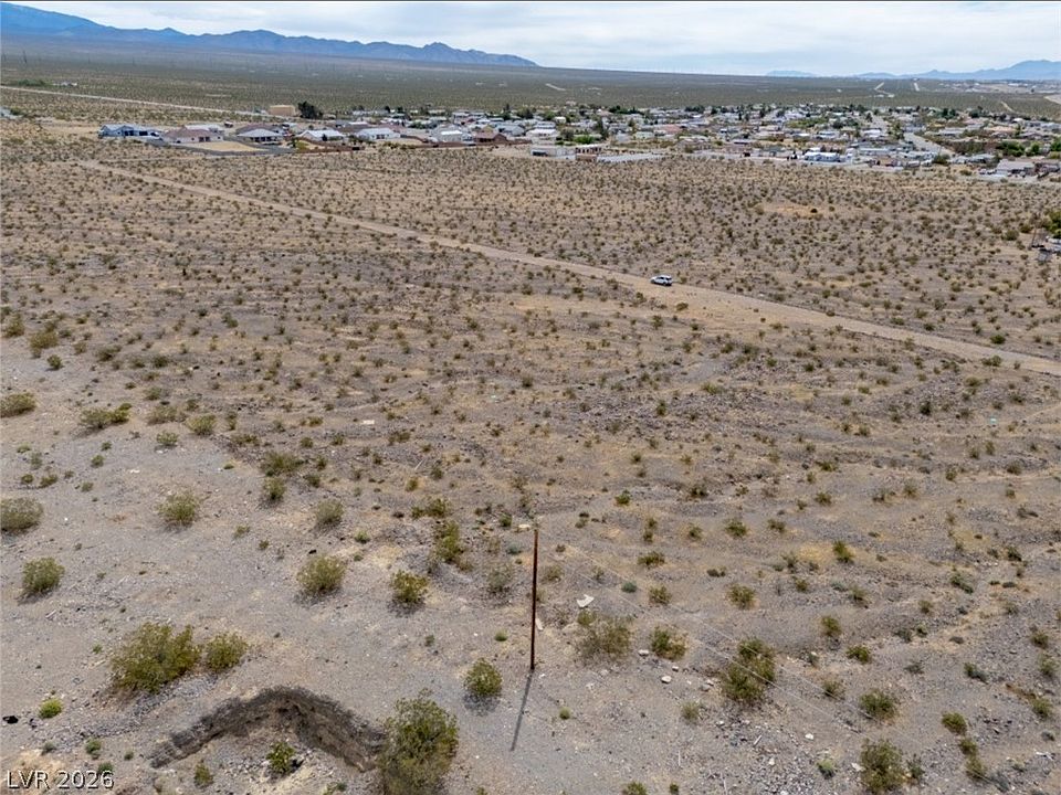 1st image of 580 E Lock Way