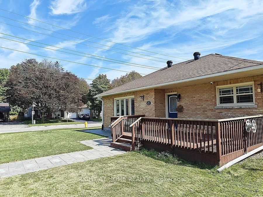 3 bed, $2,450 — Photo 2