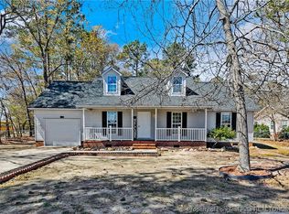6126 Parkton Rd, Hope Mills, NC 28348
