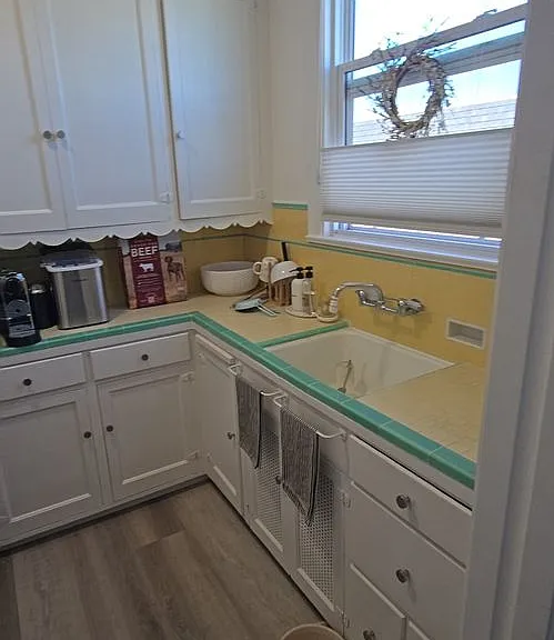 1440 Floribunda Apartments — Photo 7