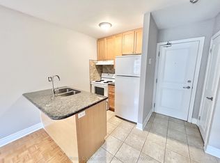 11 33rd St #304, Toronto, ON M8W3G7