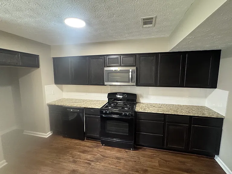 6307 Olde Towne Dr #C — Photo 5