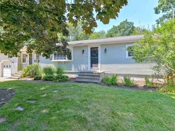 117 Westside Ave, North Attleboro, MA 02760