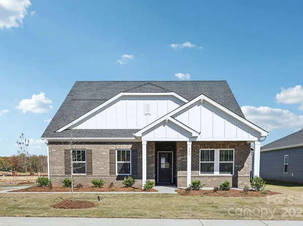 592 Darya Ln, York, SC 29745