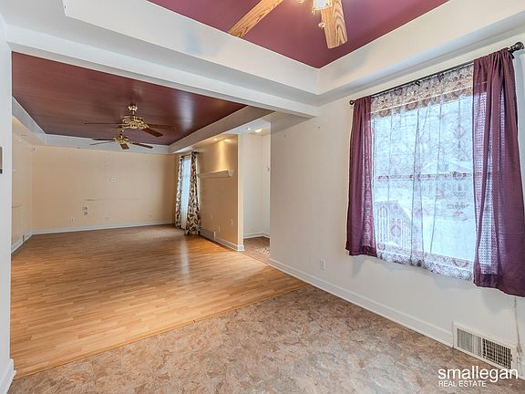 5th image of 1465 Marquette Ave